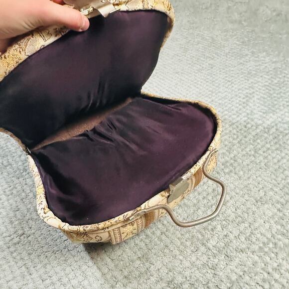 Vintage Victorian Dutch Teapot Cozy Carriage Fabric Bag Lined Interior & Handle - Picture 6 of 6